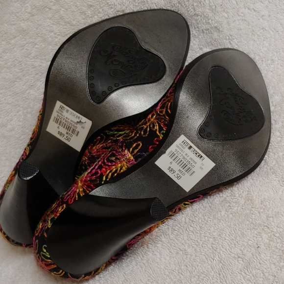 NWT Naughty Monkey heels sz.6M. Final price - Picture 8 of 11